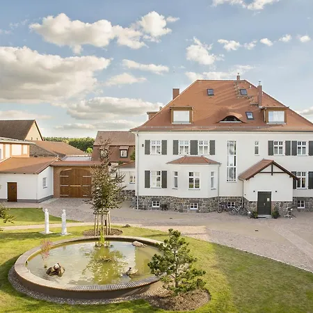 Paulinen Hof Seminarhotel 4* Belzig