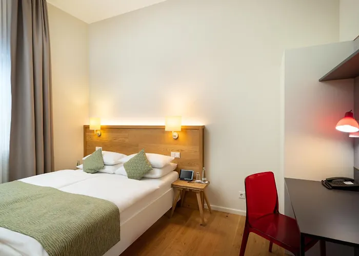 Paulinenhof فندق